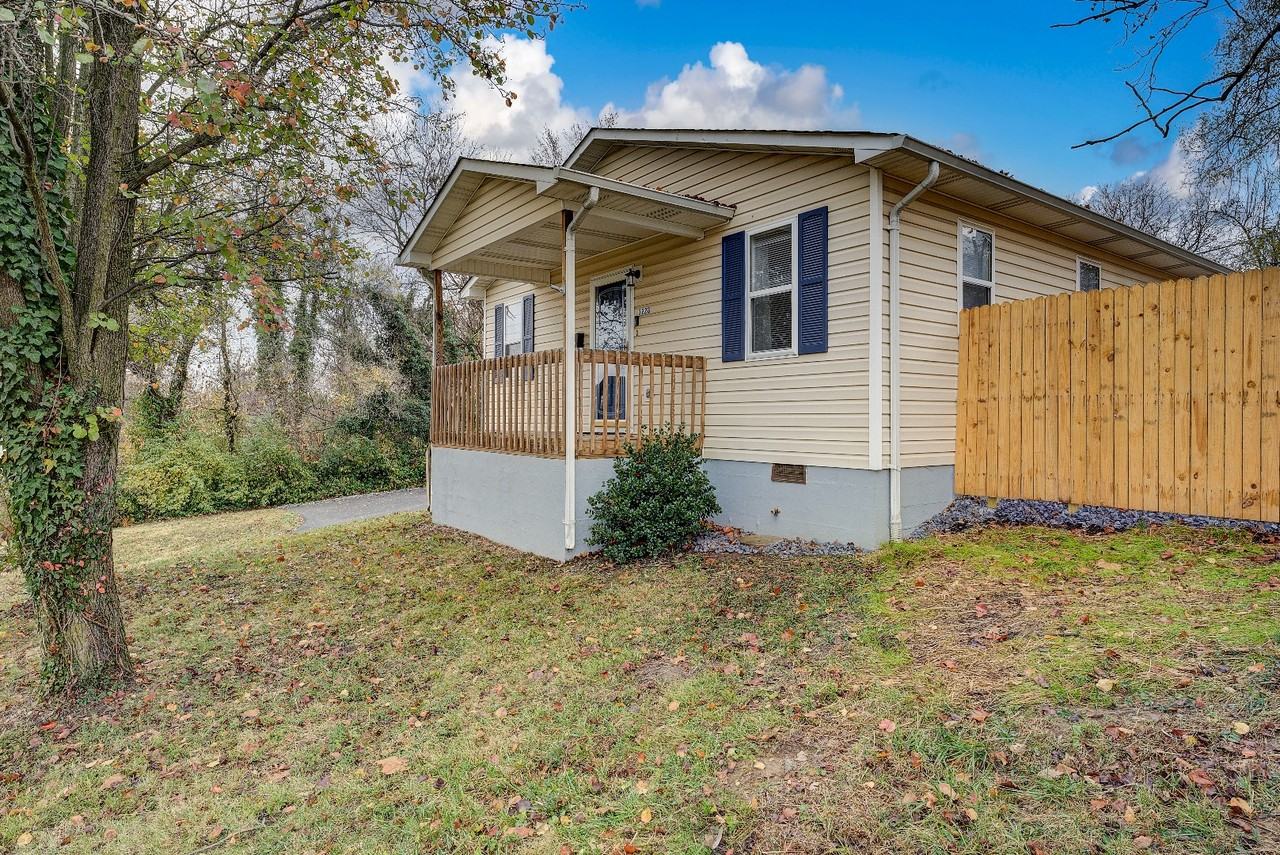 1228 E Sullivan Ct - Photo 2 of 20