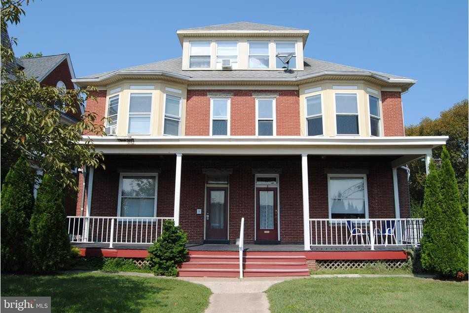 715 Oak Hill Ave - Photo 3 of 4