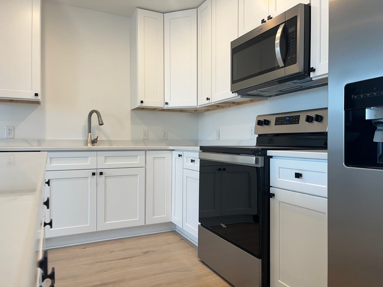 The Flats @ 311 Main - Photo 4 of 23