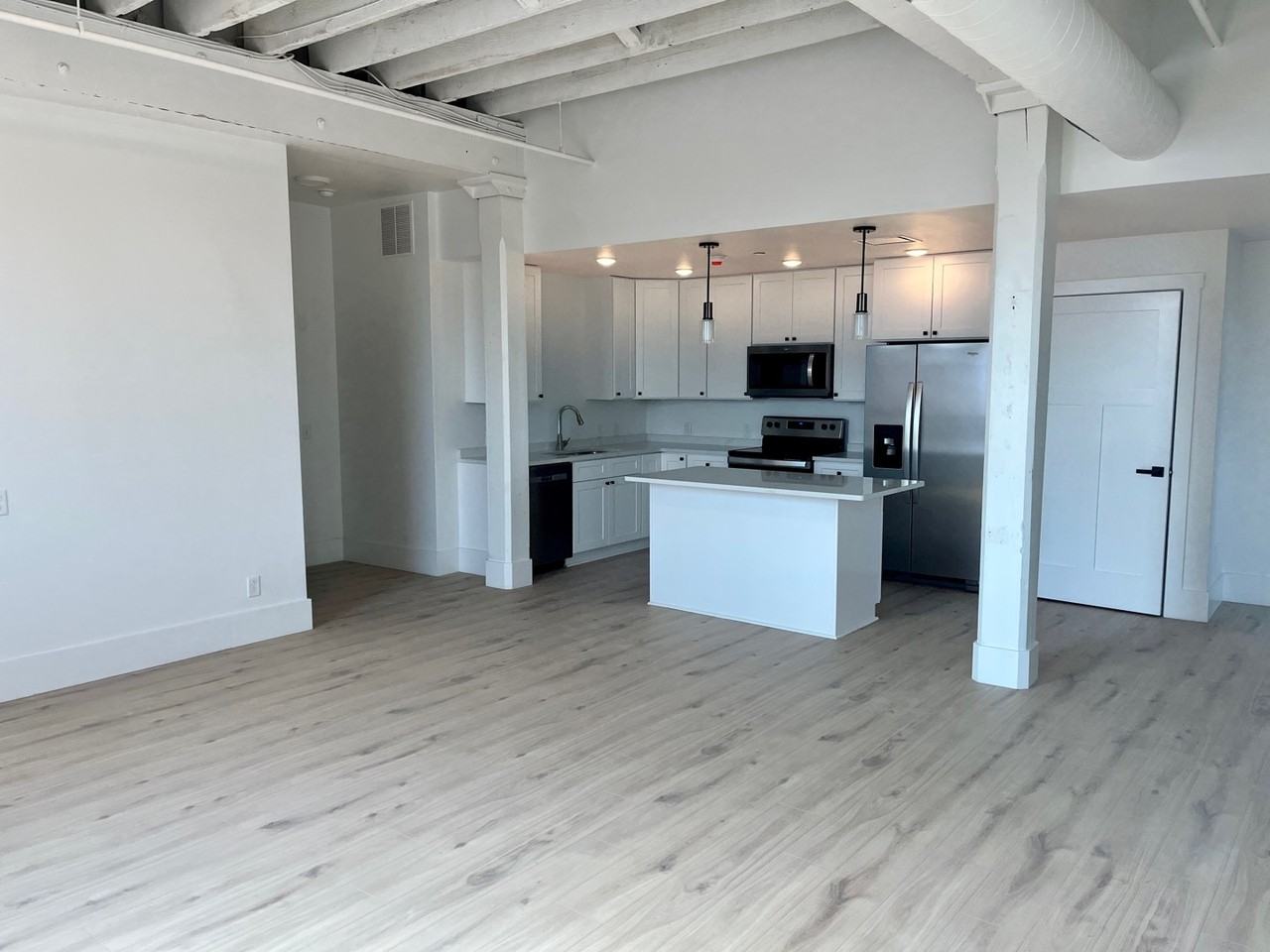 The Flats @ 311 Main - Photo 5 of 23