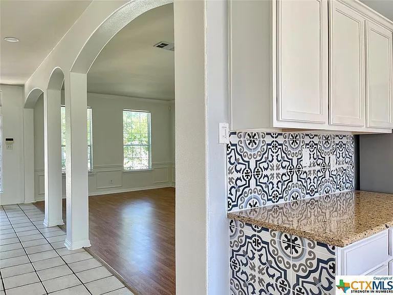 527 Raven Rdg - Photo 6 of 20