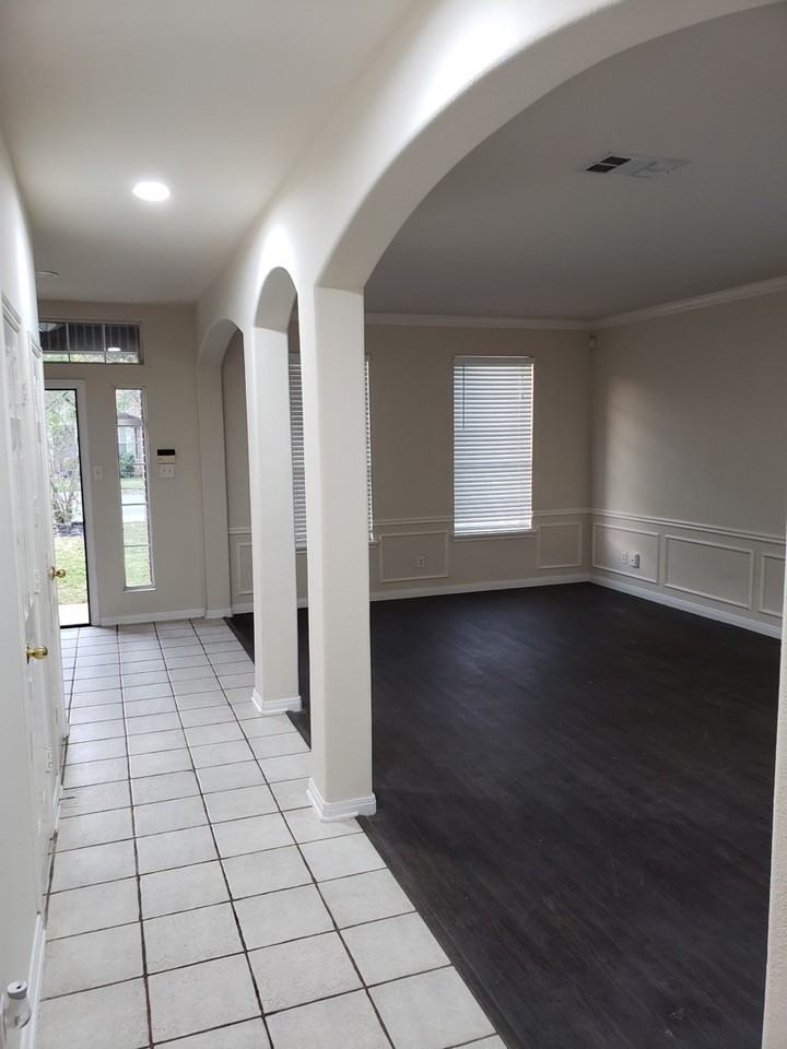 527 Raven Ridge - Photo 3 of 10