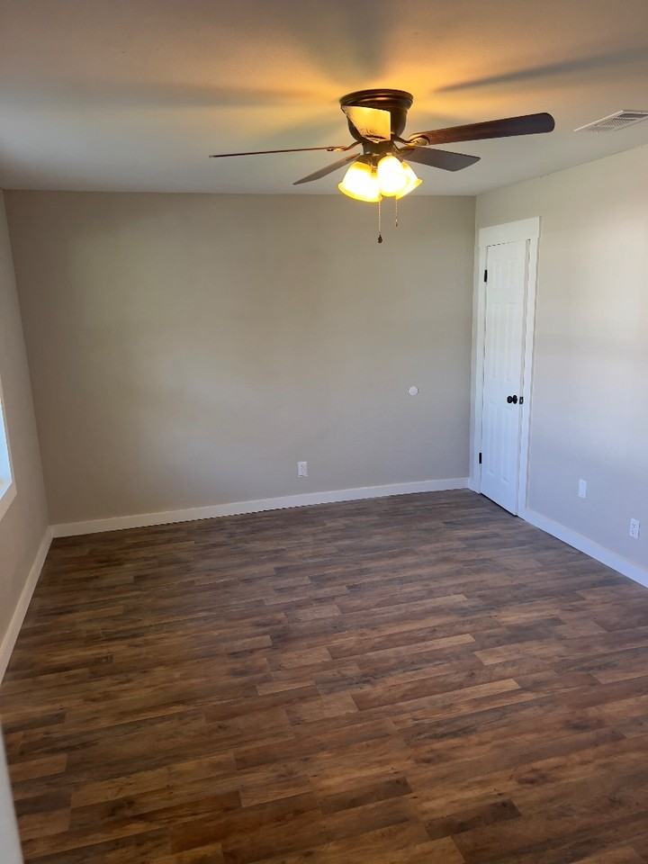 1105 South 9th Street - Photo 3 of 19