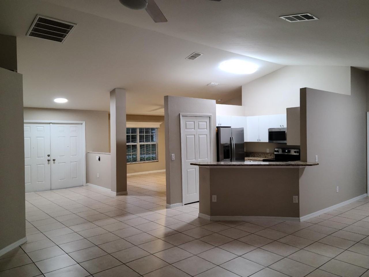 3026 Nw 6th Ct - Photo 3 of 19