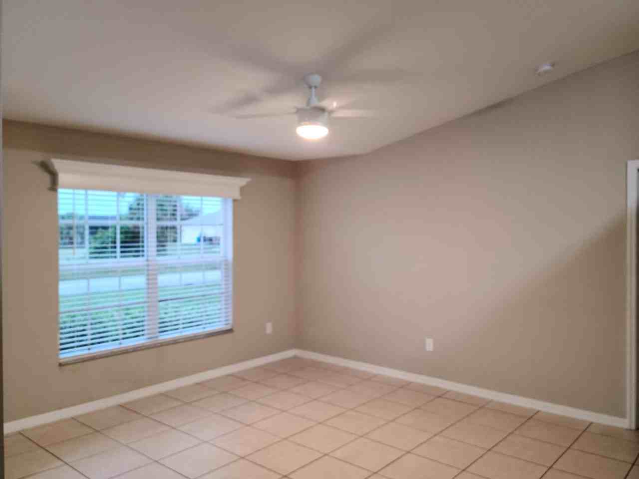 3026 Nw 6th Ct - Photo 5 of 19