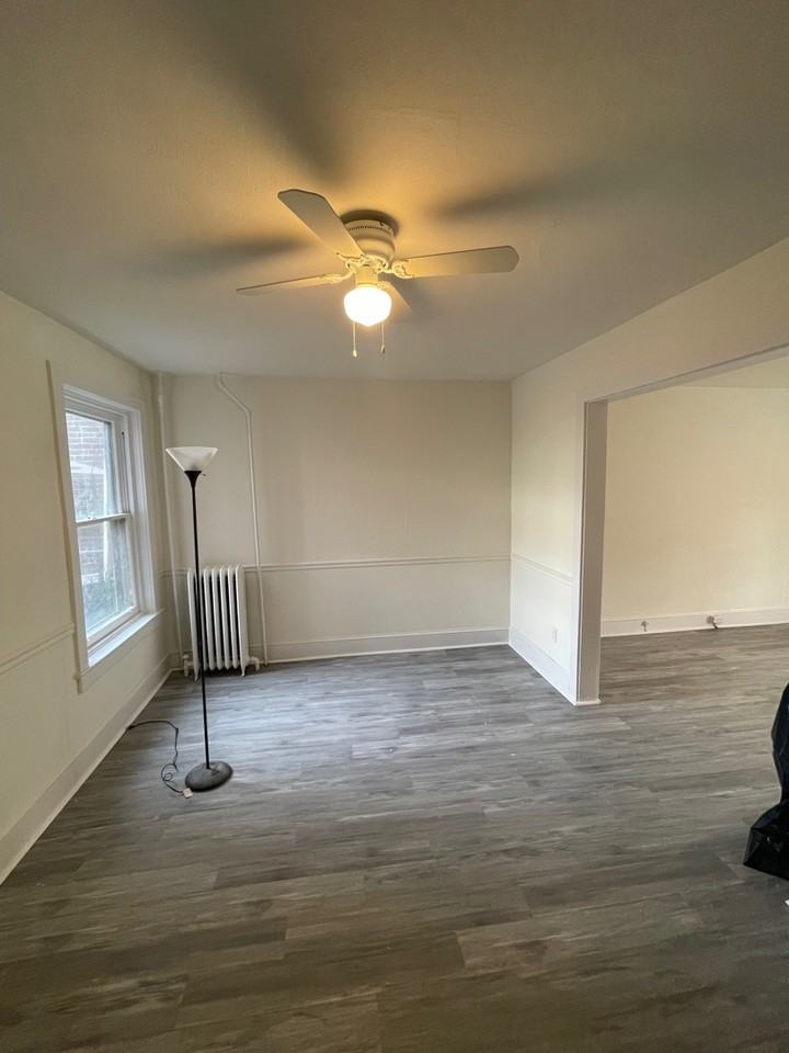 407 Maple Ave - Photo 3 of 11