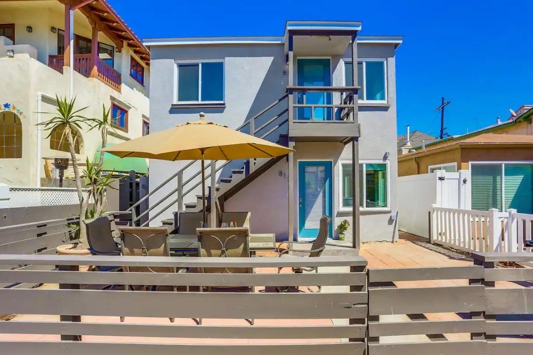 810 Island Ct - Photo 4 of 11