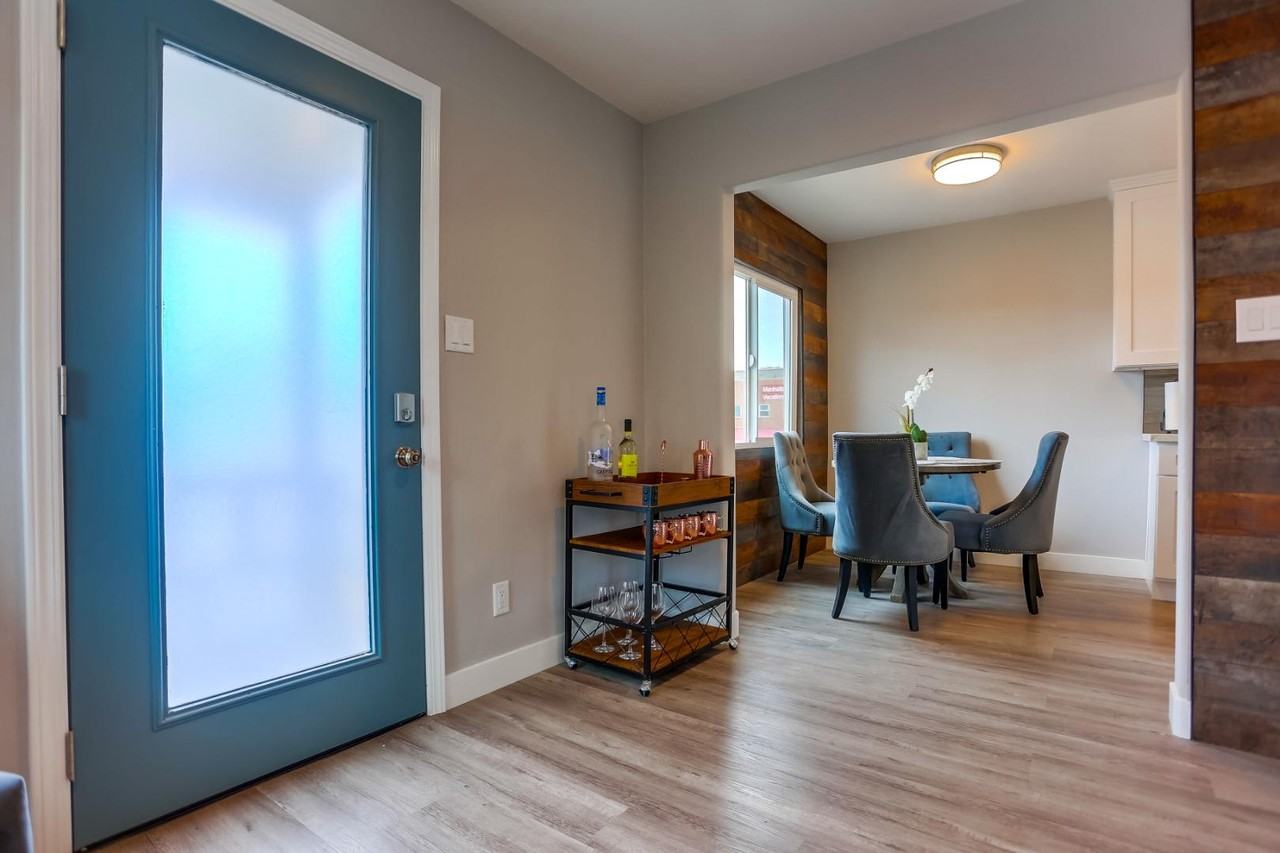 810 Island Ct - Photo 5 of 11