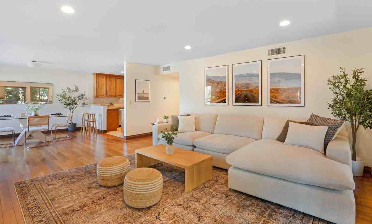 2955 Mccall St - Photo 3 of 11