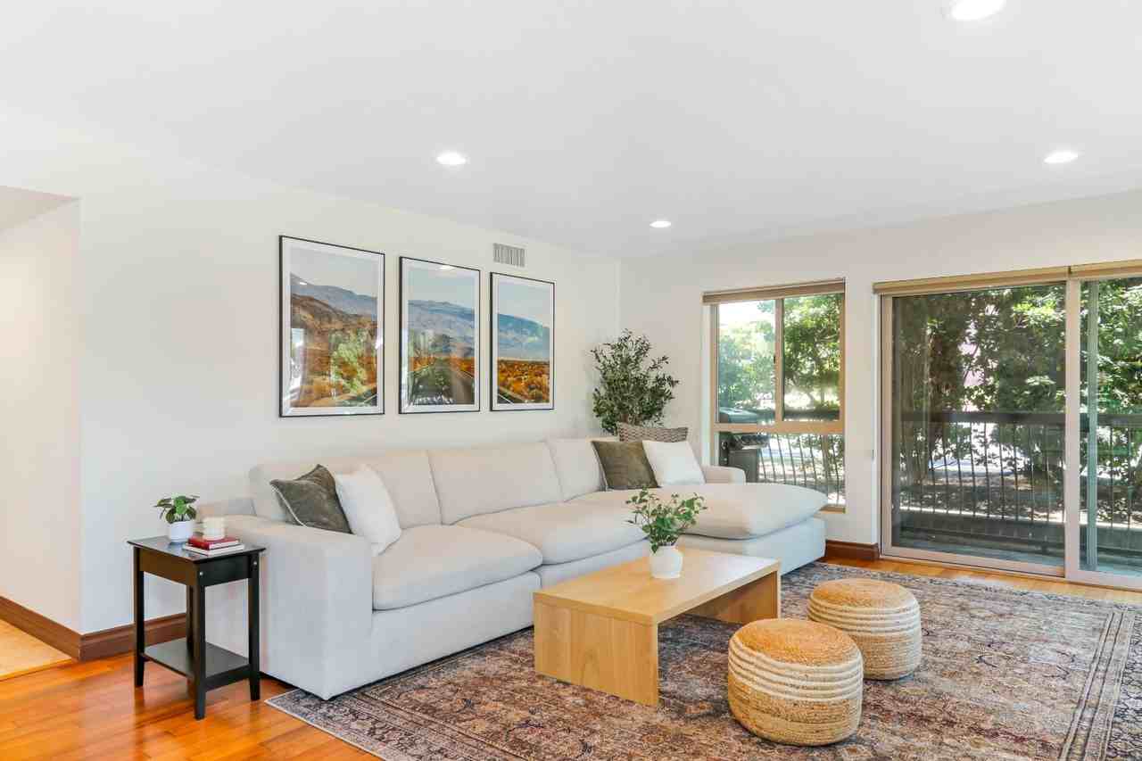 2955 Mccall St - Photo 7 of 11