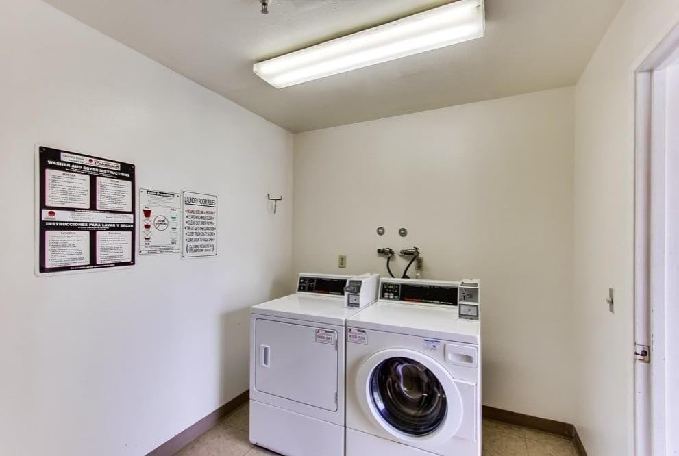 3888 Riviera Dr - Photo 3 of 11