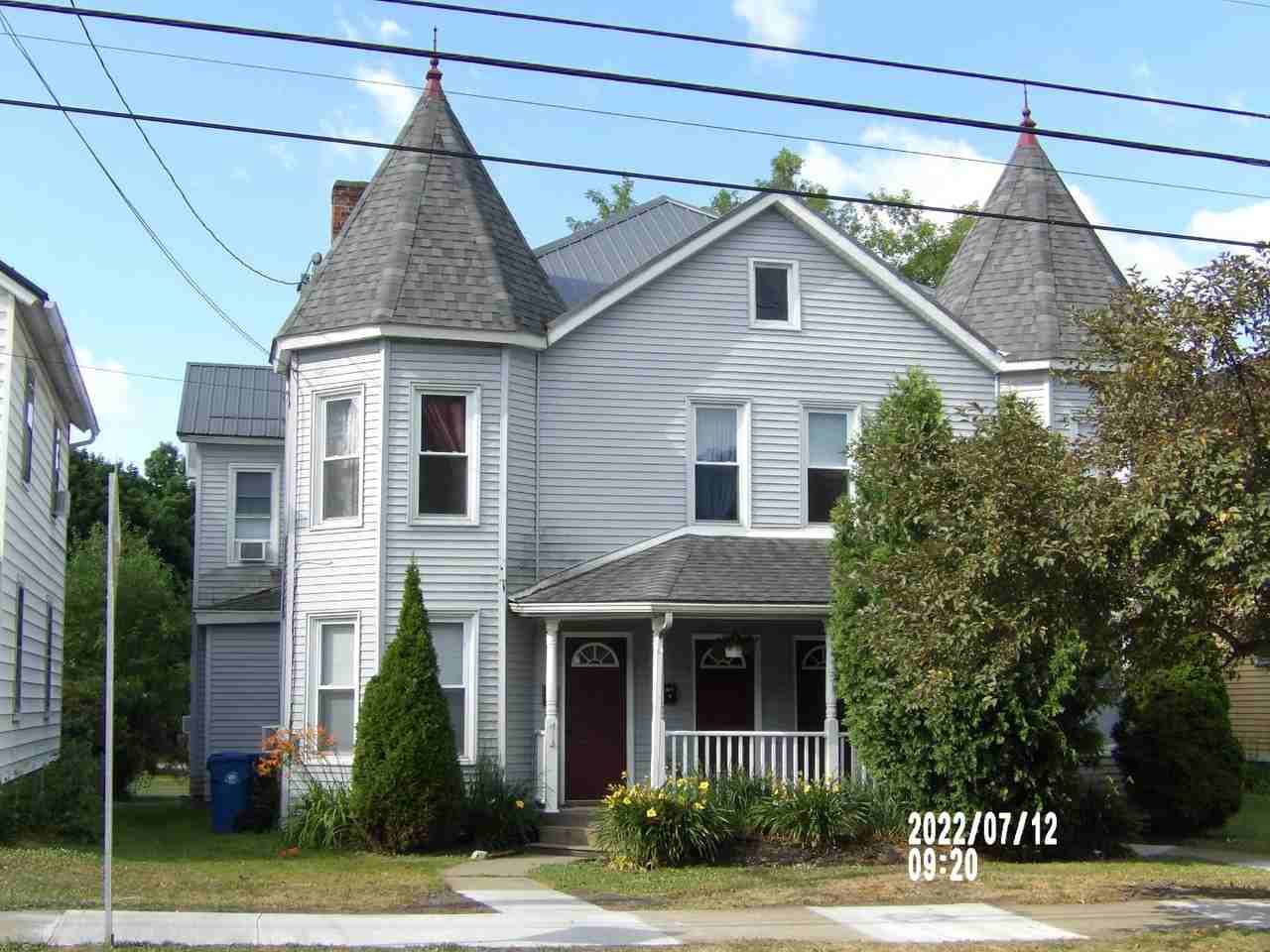 374-376 1/2 Pine - Photo 2 of 4