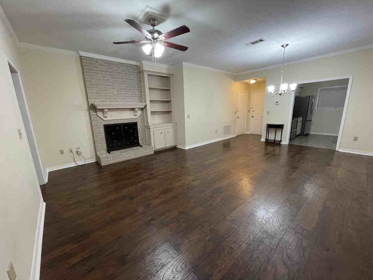 281 Planters Grv - Photo 3 of 19