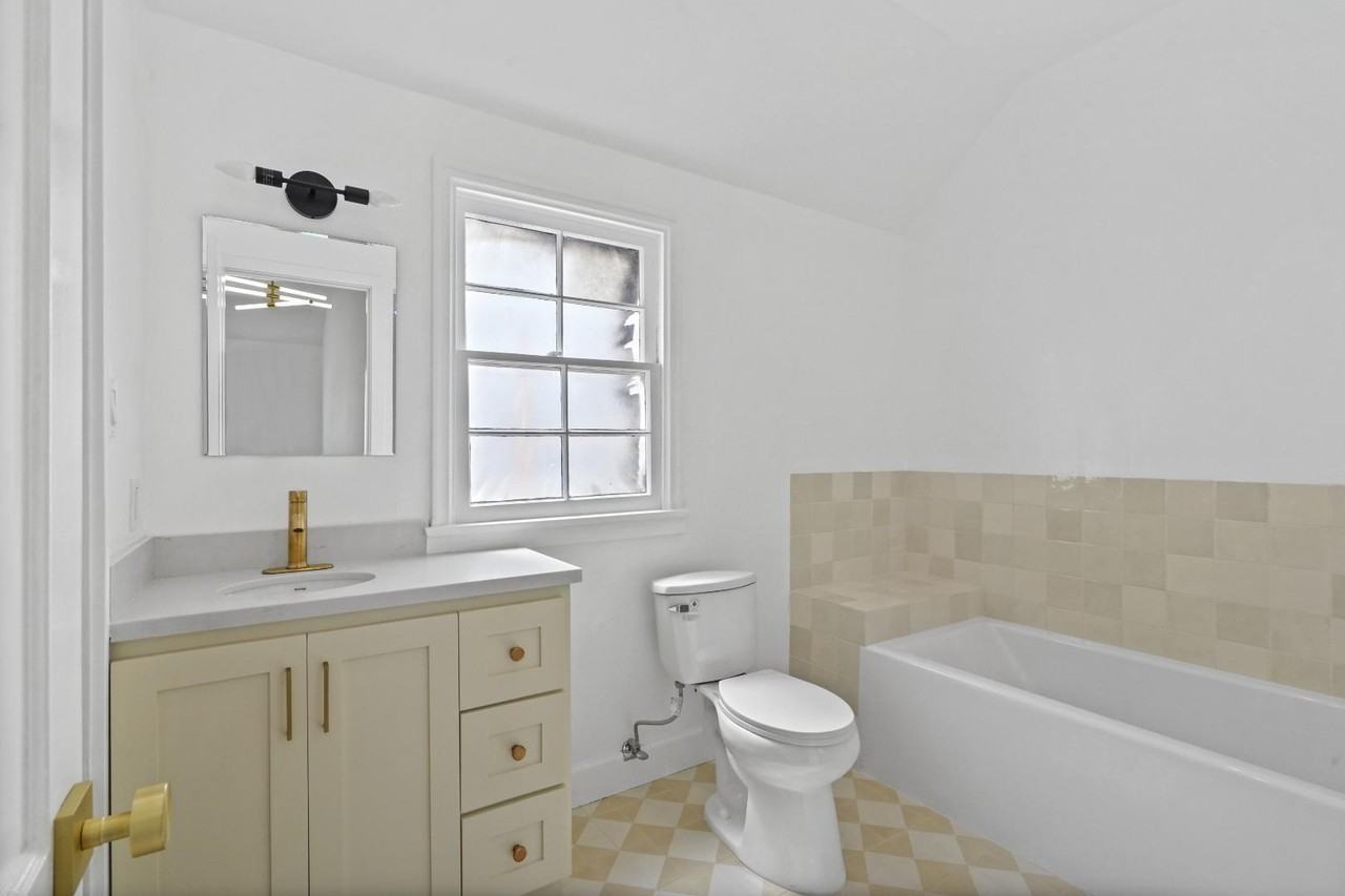 236 South Spalding Drive #238 - Photo 2 of 10