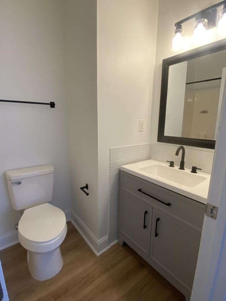 2013 Silvercrest Dr Apt 30E - Photo 3 of 22