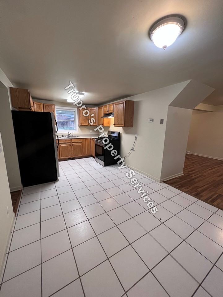 8790 Valley View Dr #NA - Photo 2 of 25