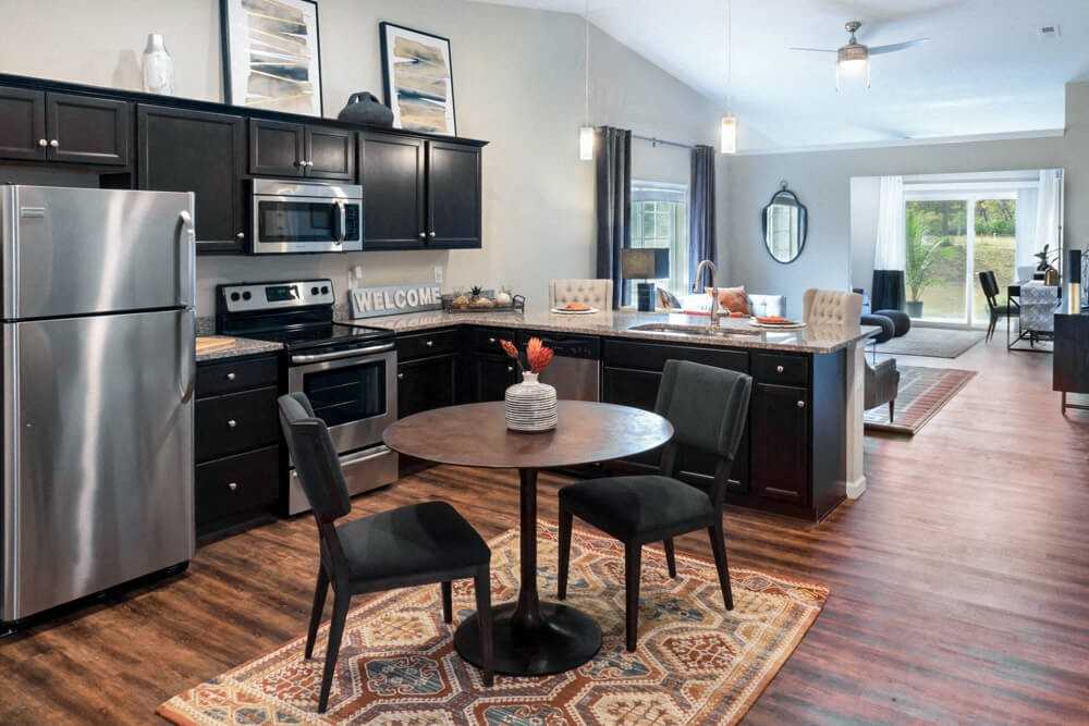 Redwood Wadsworth - Photo 5 of 10