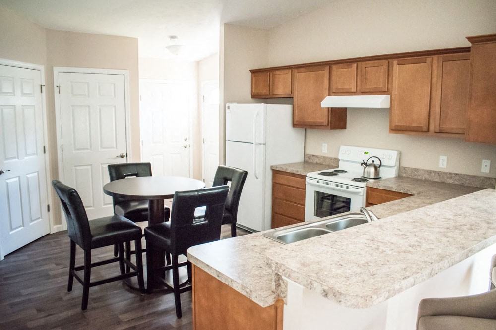 Redwood Wadsworth - Photo 6 of 10