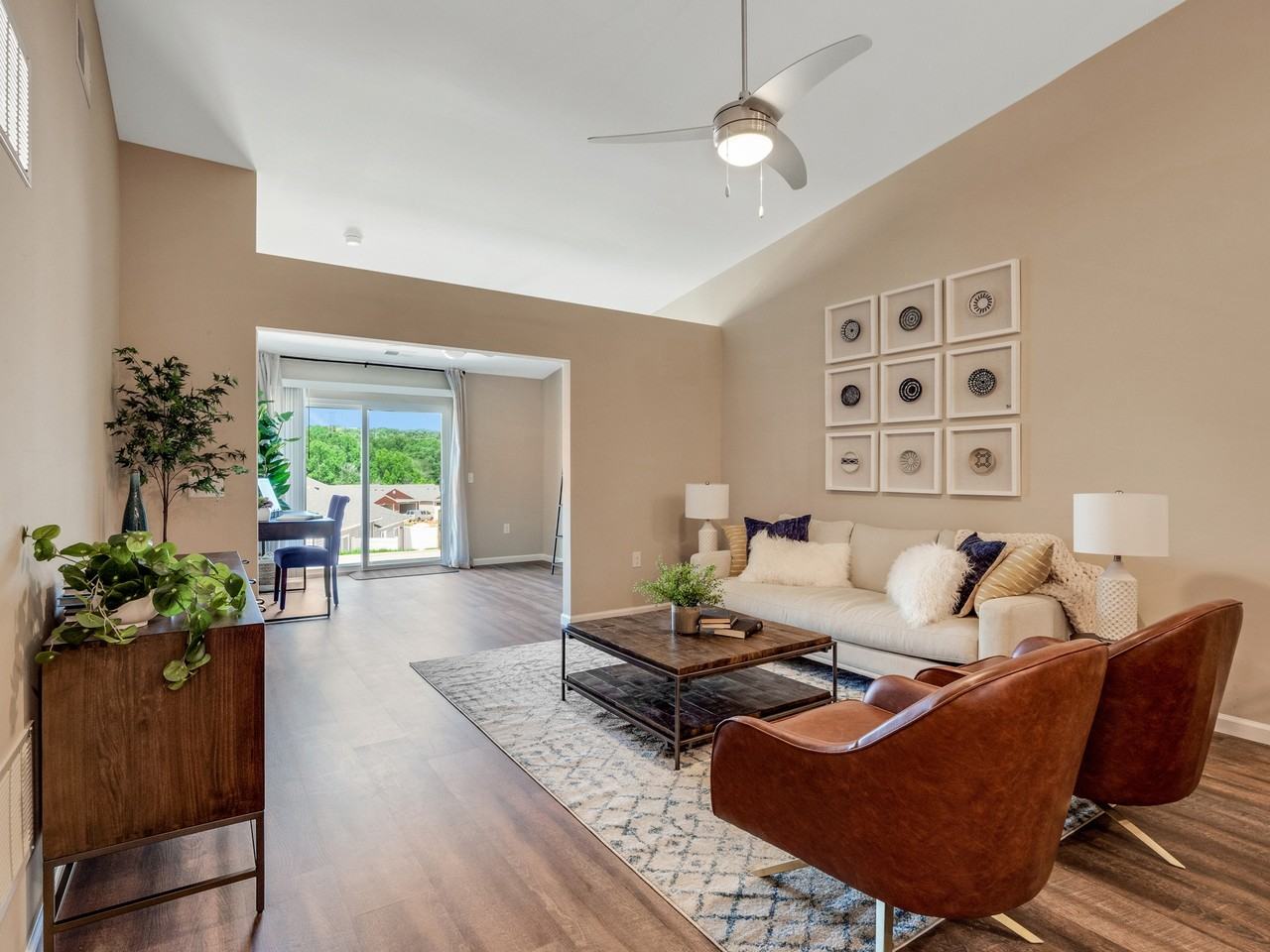 Redwood Kannapolis Parkway - Photo 5 of 9