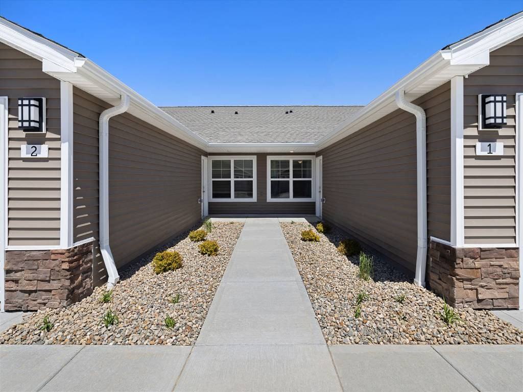 Redwood Groveport - Photo 2 of 10