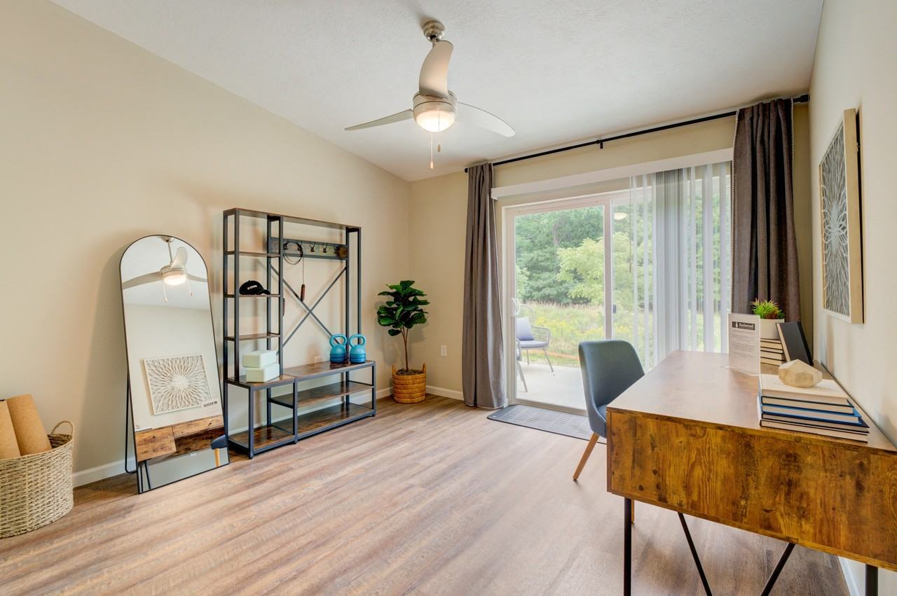 Redwood Norton - Photo 7 of 11