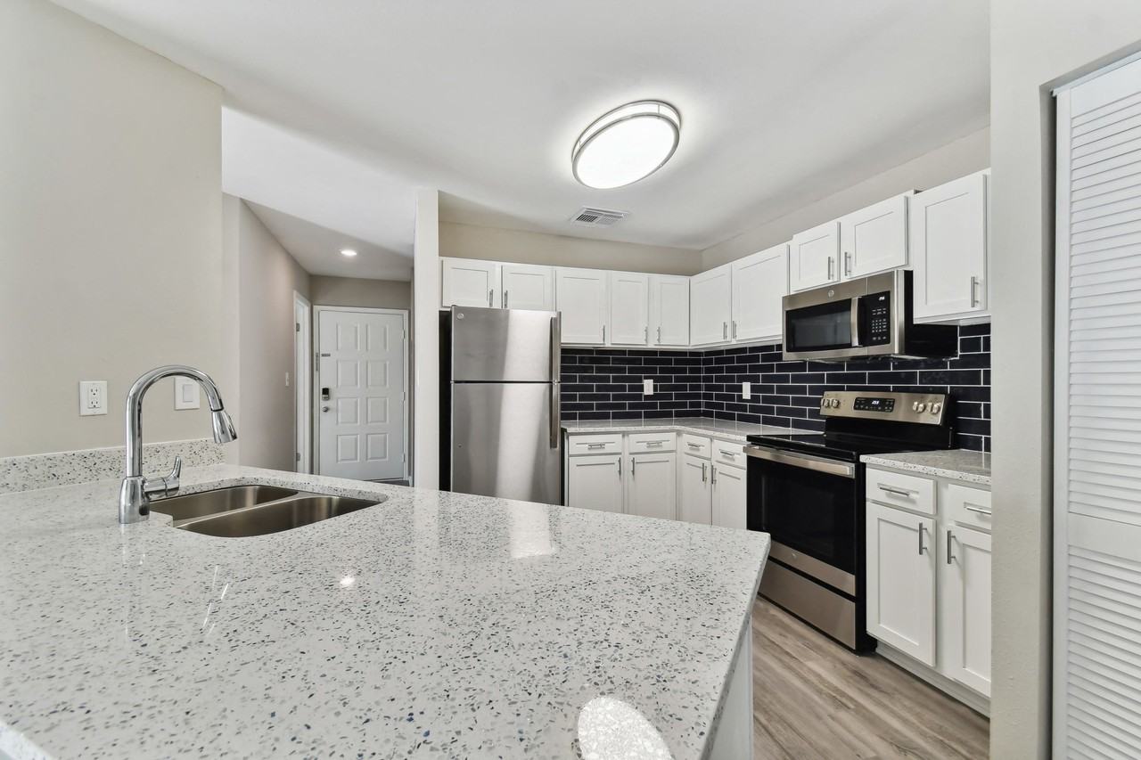 Mode at Ballast Point - Photo 4 of 20