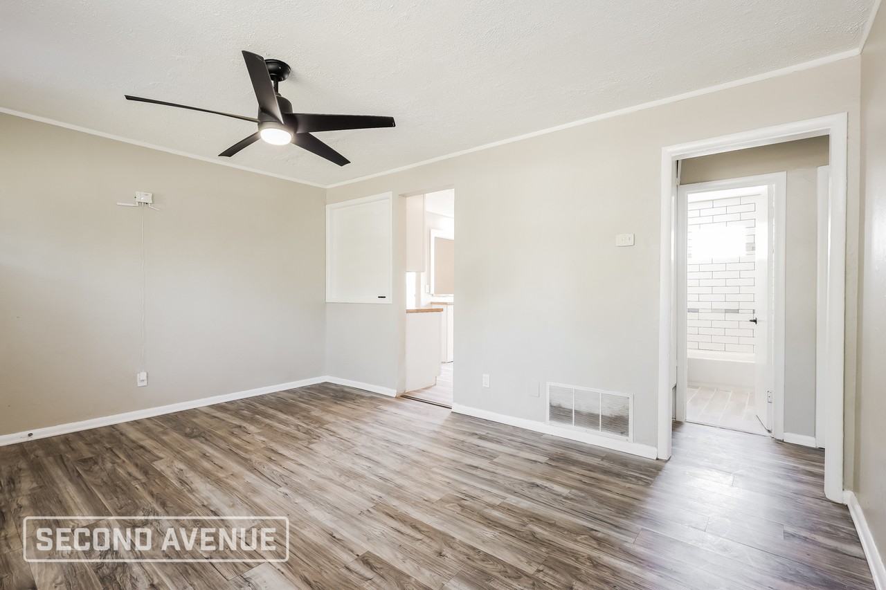 1400 Marydale Ave - Photo 7 of 29