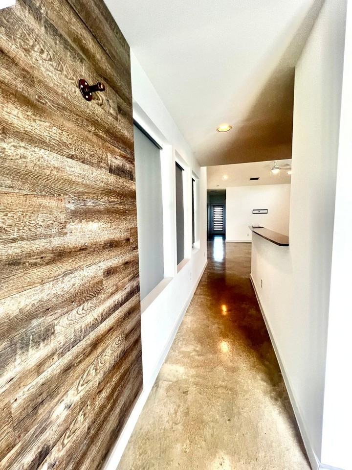 5900 Toscana Ave - Photo 3 of 26
