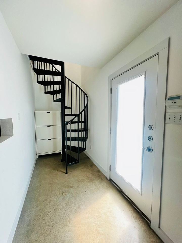 5900 Toscana Ave - Photo 4 of 26