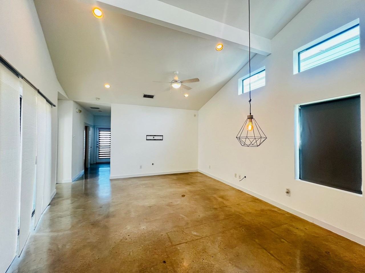 5900 Toscana Ave - Photo 5 of 26