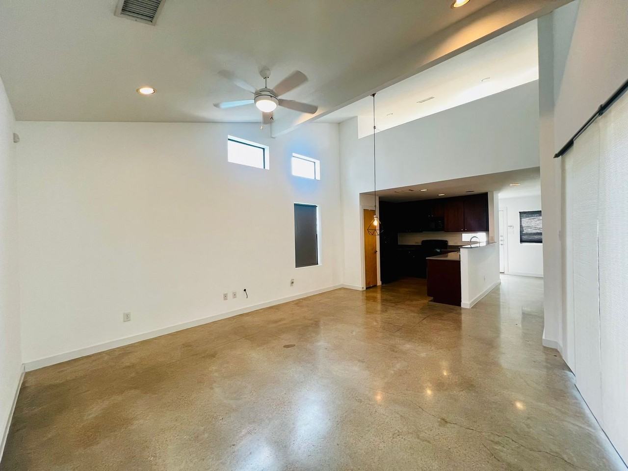 5900 Toscana Ave - Photo 6 of 26