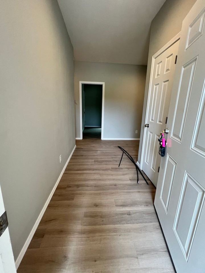 1060 Mission Avenue - Photo 2 of 19