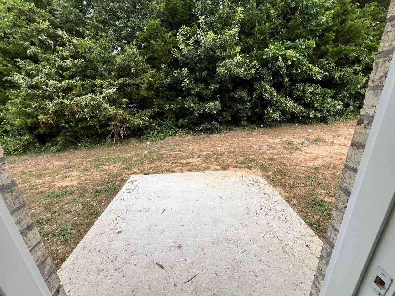 1060 Mission Avenue - Photo 5 of 19