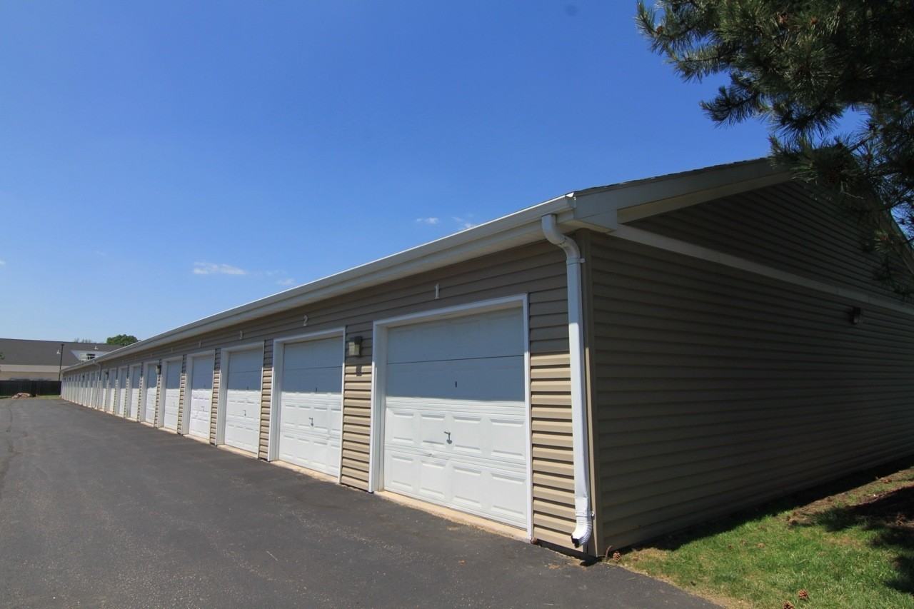 Wind Meadows - Photo 3 of 34