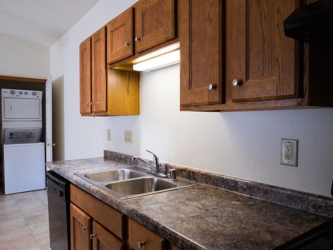 Wind Meadows - Photo 6 of 34