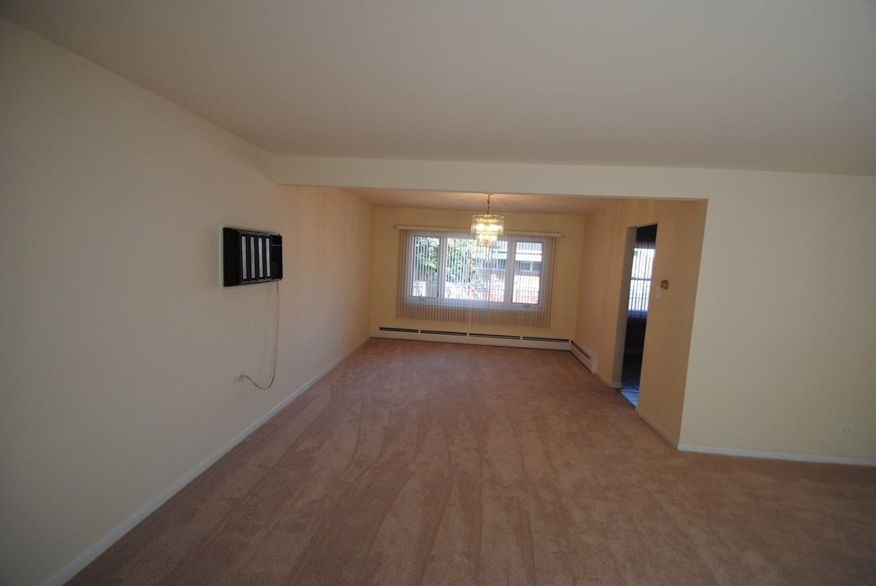 141 Andy Dr - Photo 2 of 11