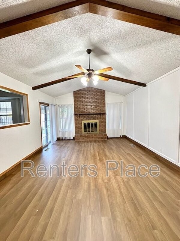 621 S Fir Ave - Photo 2 of 12