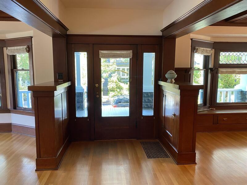 1614 Se 22nd Ave - Photo 2 of 33