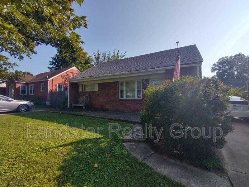 3019 Dartmouth Ave - Photo 3 of 35