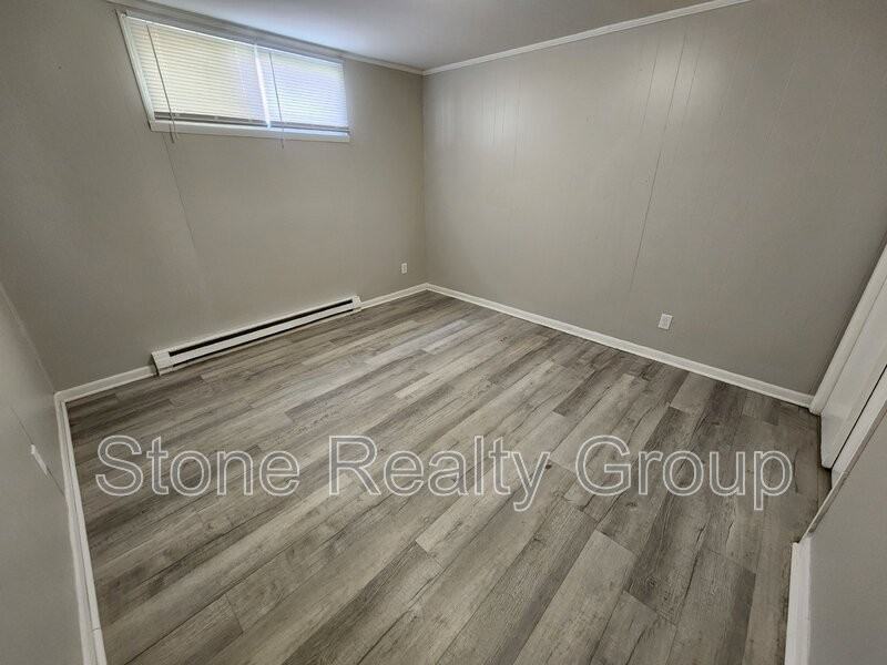 628 Ash St #50B - Photo 4 of 7