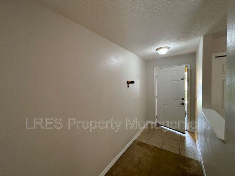 4563 Lacebark Trl - Photo 3 of 33