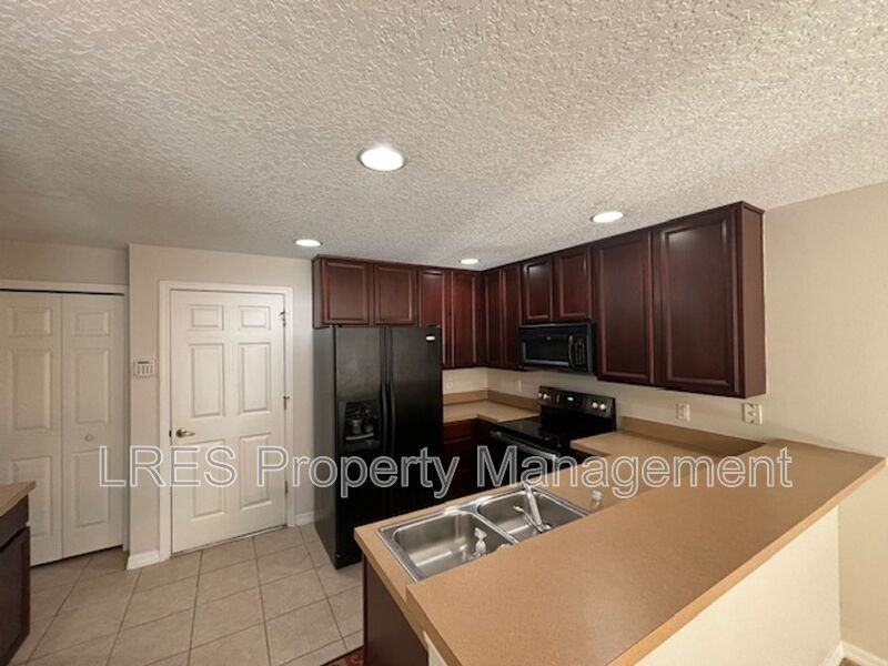 4563 Lacebark Trl - Photo 7 of 33