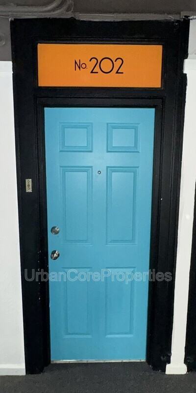 216 5th Ave N #202 - Photo 4 of 9
