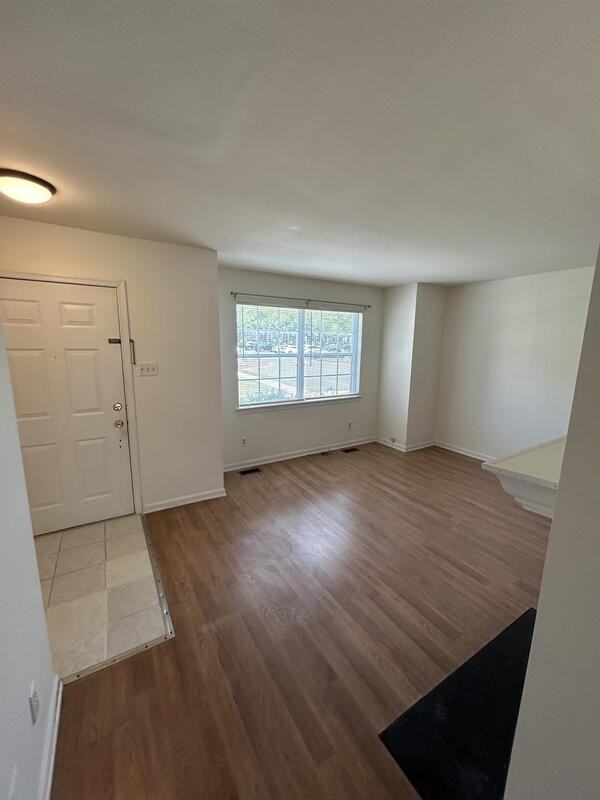 3658 Joycin Ct - Photo 6 of 34