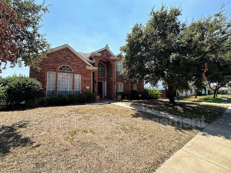 3200 Blenheim Ct - Photo 2 of 47