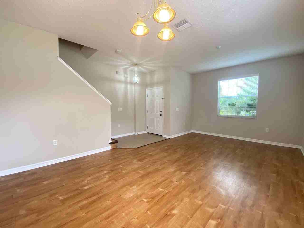 5824 Mariposa Cove Ln - Photo 2 of 32