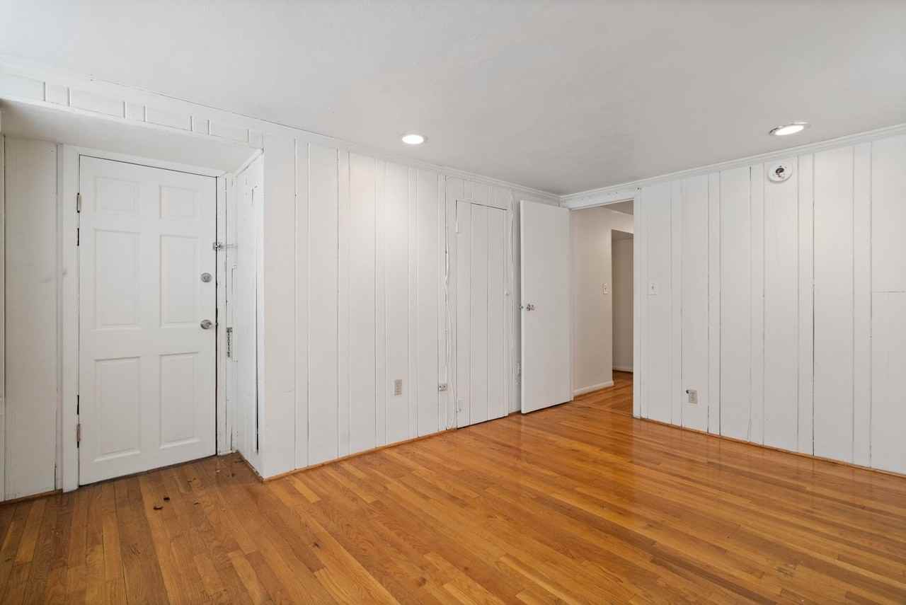 350 Elm Street - Photo 4 of 8