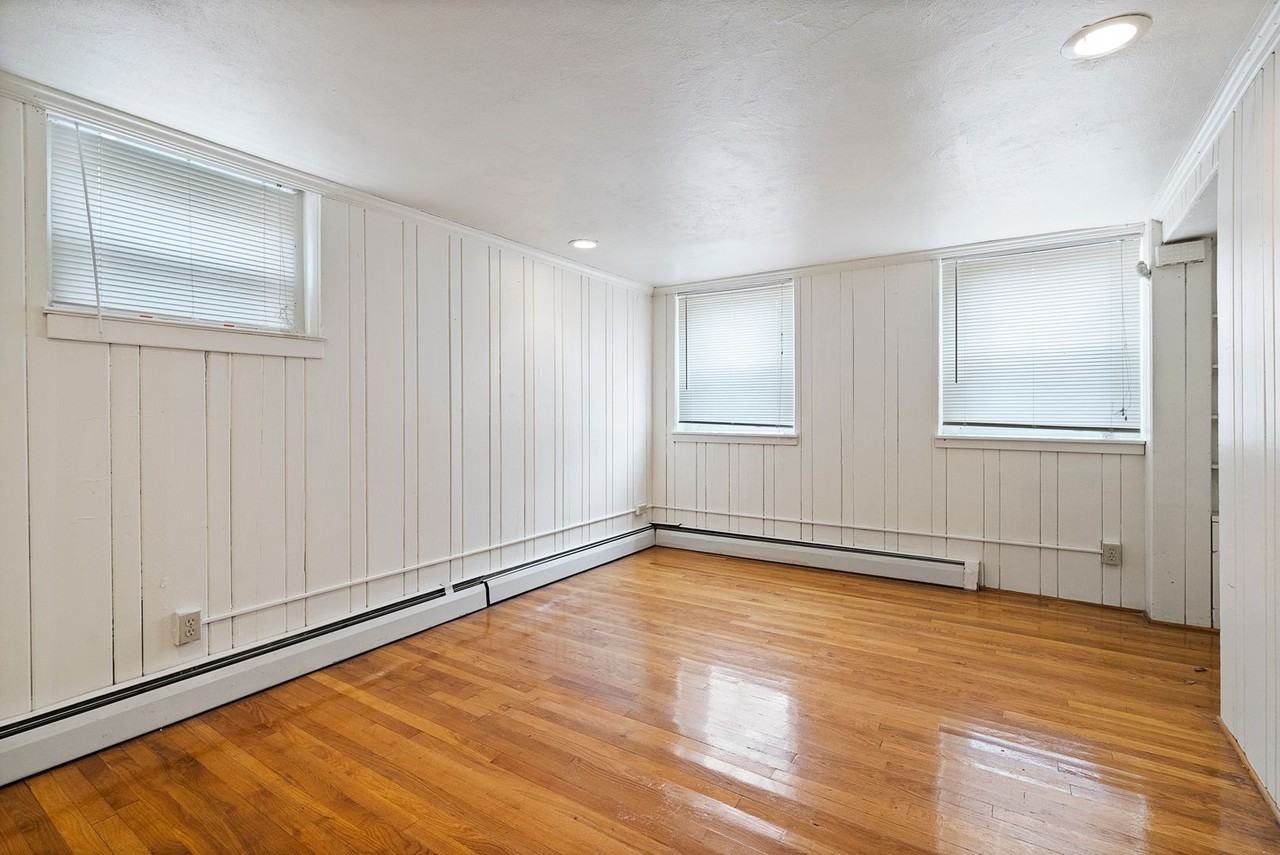 350 Elm Street - Photo 5 of 8