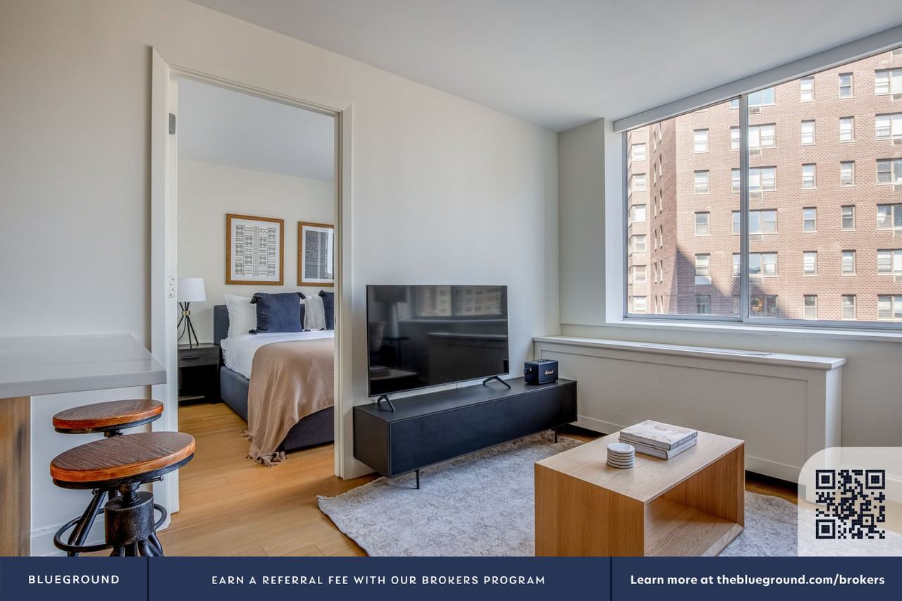 420 East 54th Street - Photo 5 of 48