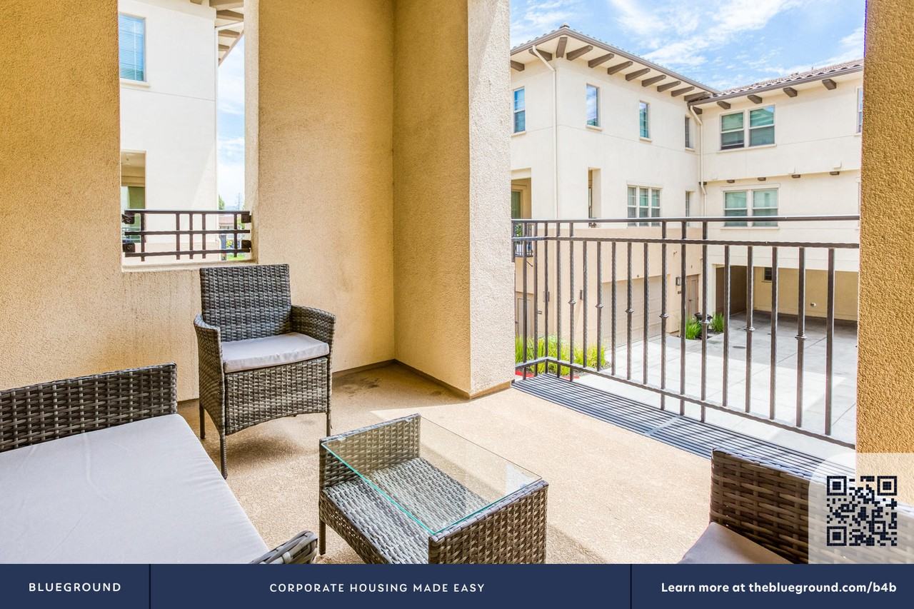 1087 Bigleaf Pl #1526 - Photo 6 of 25